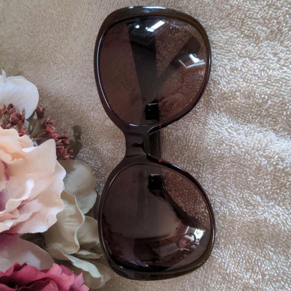 Michael Kors Oversized Sunglasses - Picture 7 of 9